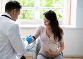 Badania prenatalne — położna wyjaśnia, jak wyglądają i kiedy je wykonać