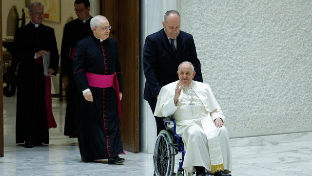 Papież zachęca Polaków do pracy nad sobą - Vatican News