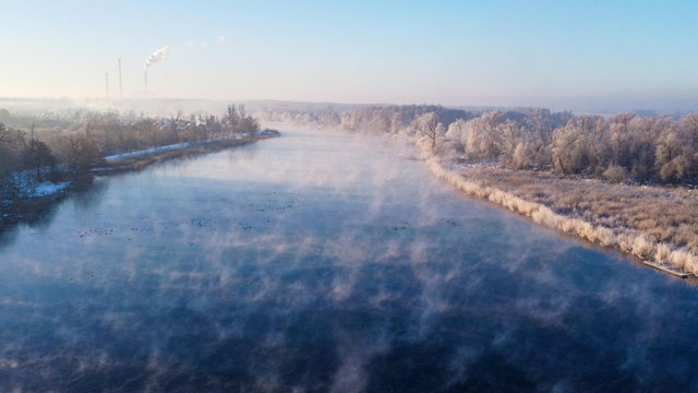 Czy polskie rzeki nie spełniają norm sanitarnych? Wyjaśniamy