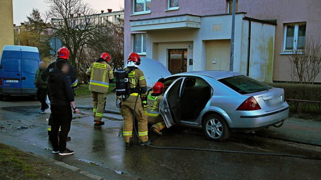 Pożar samochodu osobowego na Nagórkach [ZDJĘCIA]