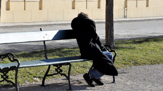 "L’Obs": dramatyczna sytuacja bezdomnych we Francji; jest ich już 330 tys. - iFrancja