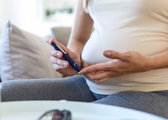 Czym jest hipoglikemia w ciąży – położna odpowiada przyszłym mamom