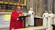 Abp Jagodziński o św. Janie Pawle II: spotykał ludzi, by głosić im Chrystusa - Vatican News