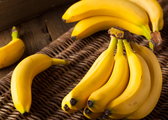 Warto jeść przynajmniej jednego banana dziennie. Wyjaśniamy dlaczego