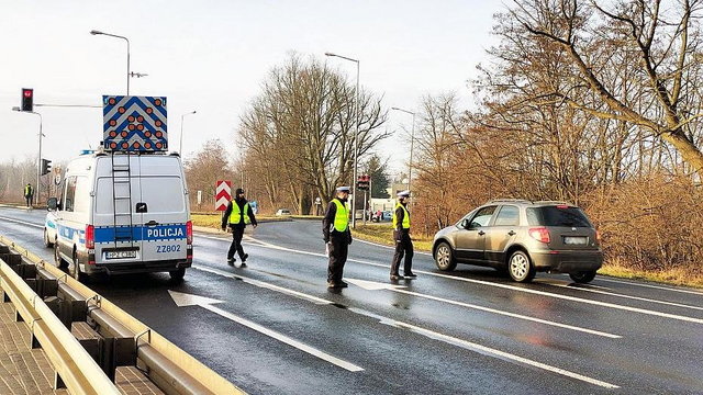 Smutny bilans świątecznego weekendu na stołecznych drogach