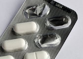 Popularny lek przeciwbólowy bez recepty wycofany. "Realne ryzyko dla pacjenta"