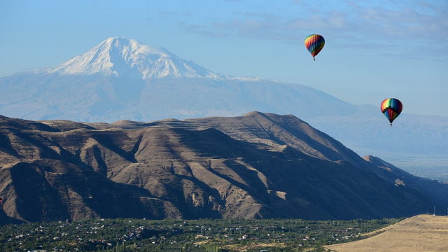 Armenia bez góry Ararat w herbie? Czy państwo może istnieć bez mitu?