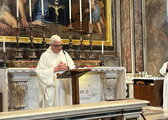 O. Giertych przy grobie Jana Pawła II: przykazania potrzebne, ale zbawia Chrystus - Vatican News