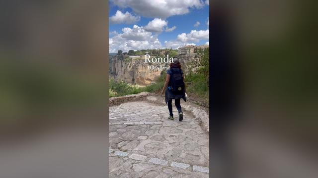 Slow travel & living on Instagram: "PL: Ronda! Trudno Wam pewnie będzie uwierzyć ale dopiero pierwszy raz odwiedziliśmy Rondę. Choć była na...