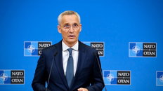 Stoltenberg: Będzie więcej systemów obrony przeciwlotniczej dla Ukrainy