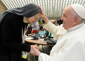 Papież: rozmowa duchowa i synodalność wymagają opróżnienia z siebie samego - Vatican News