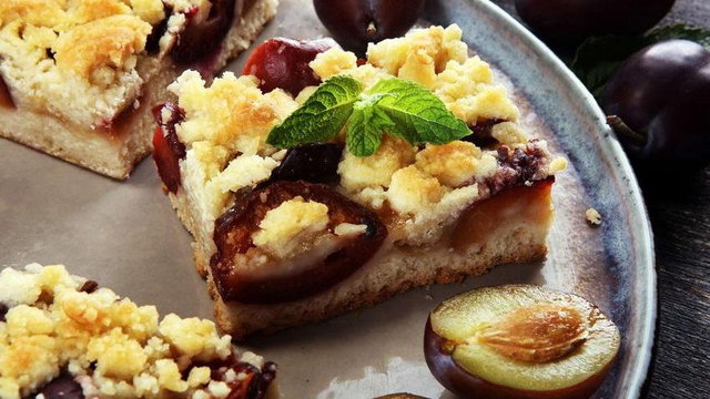 Sześć prostych ciast z kruszonką – idealne na wizytę gości