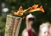 Igrzyska w Paryżu - organizatorzy przejmują ogień olimpijski, w sobotę wyruszy do Francji - iFrancja
