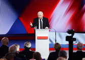 Kaczyński wydał oświadczenie. Ani słowa o Orlenie, kilka zdań o Tarczach i CPK