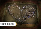 Największy świecący obraz z ludzi - Rekord Polski ⋆ Biuro Rekordów