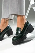 Mokasyny damskie - Zielone mokasyny damskie na klocku z bieżnikowaną platformą Casu JW24X8-G-NO - miniaturka - grafika 1