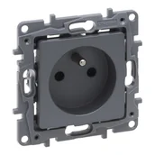 Gniazdka elektryczne - Legrand Gniazdo pojedyncze Niloe Selection 762196 z uziemieniem płaskie 16A 250V~ + USB typ C w plakietce z przesłoną zaciski automatyczne aluminium - miniaturka - grafika 1