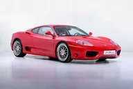 Vouchery - Jazda Ferrari Modena - kierowca - Warszawa - 2 okrążenia - miniaturka - grafika 1