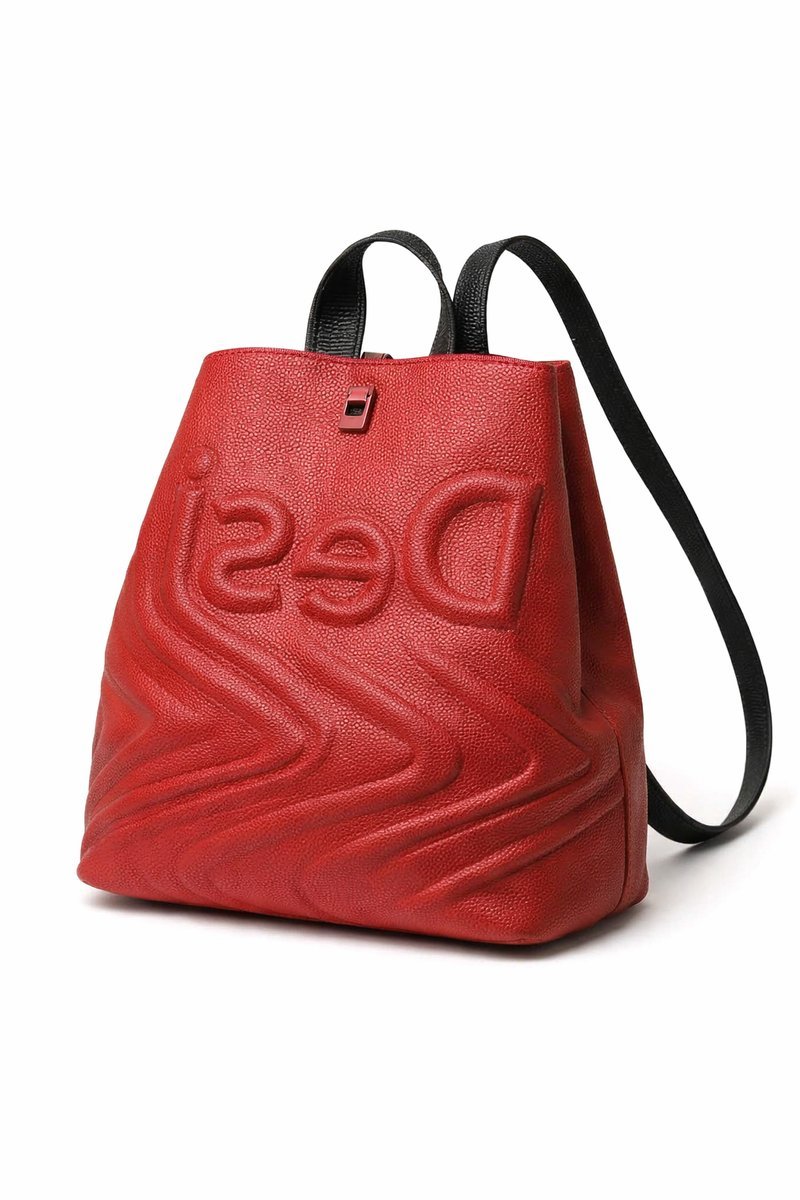 DESIGUAL CZERWONY PLECAK ZE STRUKTURĄ I CZARNYM UCHWYTEM 28 x 25 x 11 1I4A