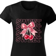Zestawy upominkowe - CZARNA KOSZULKA DAMSKA Krótki Rękaw SWEET SWEET CHERRY Zabawne Wzory Roz L - miniaturka - grafika 1