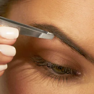 Tweezerman Petite Tweeze Set With Pink Case - Pozostałe akcesoria do makijażu - miniaturka - grafika 5