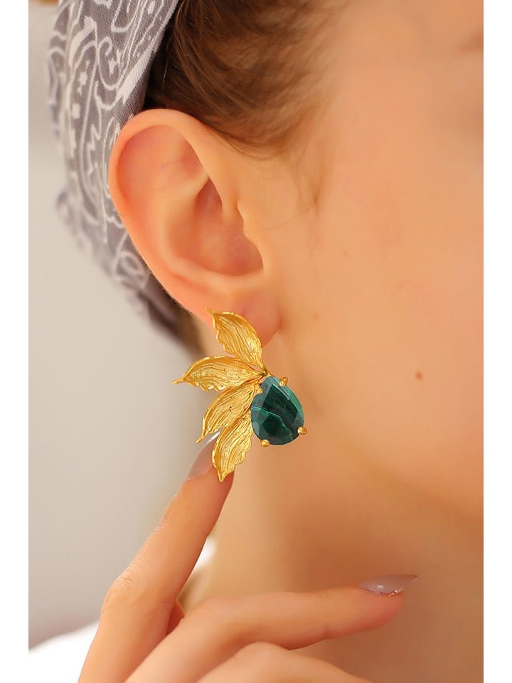 Pierres delicates Pozłacane kolczyki-wkrętki z malachitami