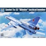 Modele do sklejania - Model plastikowy Tu-22K Blinder B Bomber - miniaturka - grafika 1