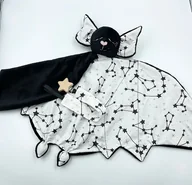 Maskotki i pluszaki - Przytulanka nietoperz dla niemowląt z zawieszką do smoczka - miniaturka - grafika 1