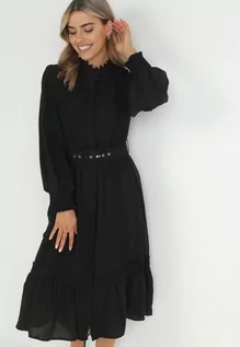 Sukienki - Czarna Sukienka Koszulowa z Paskiem I Koronkowymi Wstawkami Nolenne - grafika 1