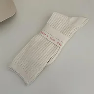 Skarpetki damskie - Długie skarpety w prążki - miniaturka - grafika 1