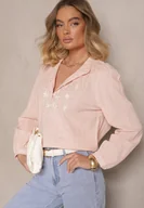 Koszule damskie - Różowa Bawełniana Koszula ze Stójką Guzikami i Ozdobnym Haftem Gonnalia - miniaturka - grafika 1