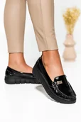Mokasyny damskie - Czarne mokasyny skórzane damskie lakierowane na platformie ze złotą ozdobą PRODUKT POLSKI Casu 10167-36 - miniaturka - grafika 1