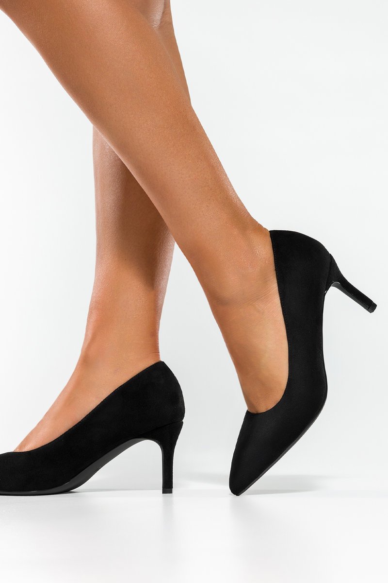 Czarne szpilki damskie ze skórzaną wkładką Casu JW24X12-B-38