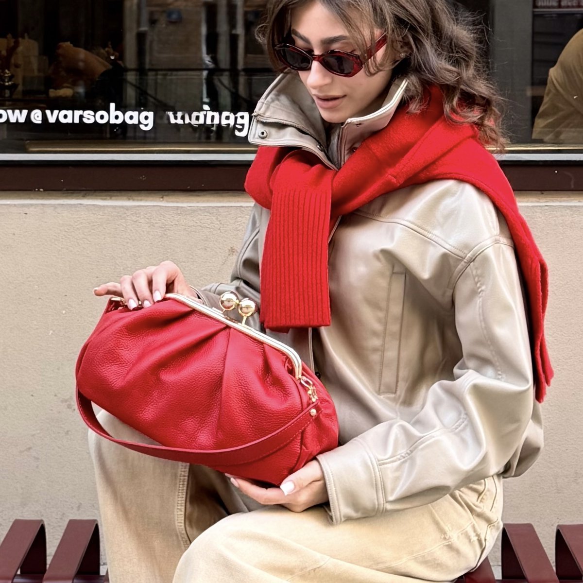 Torebka Skórzana Elira-M Czerwony Klasyczna Elegancja