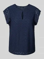 Koszulki i topy damskie - T-shirt z haftem angielskim model ‘TASSA’ - miniaturka - grafika 1