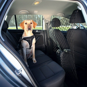 Sprzęt podróżny i transportery dla psów - Trixie Siatka do samochodu, uniemożliwia dostanie się zwierzaka na przednie sied - miniaturka - grafika 1