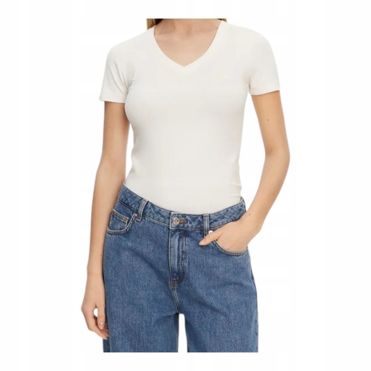 GUESS KOSZULKA DAMSKA T-SHIRT LUCIA SS T-SHIRT V-N ECRU r.L