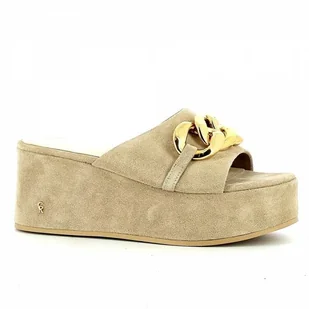 Beżowe klapki na koturnie z łańcuszkiem CARINII - Carinii - Klapki i japonki damskie - miniaturka - grafika 1