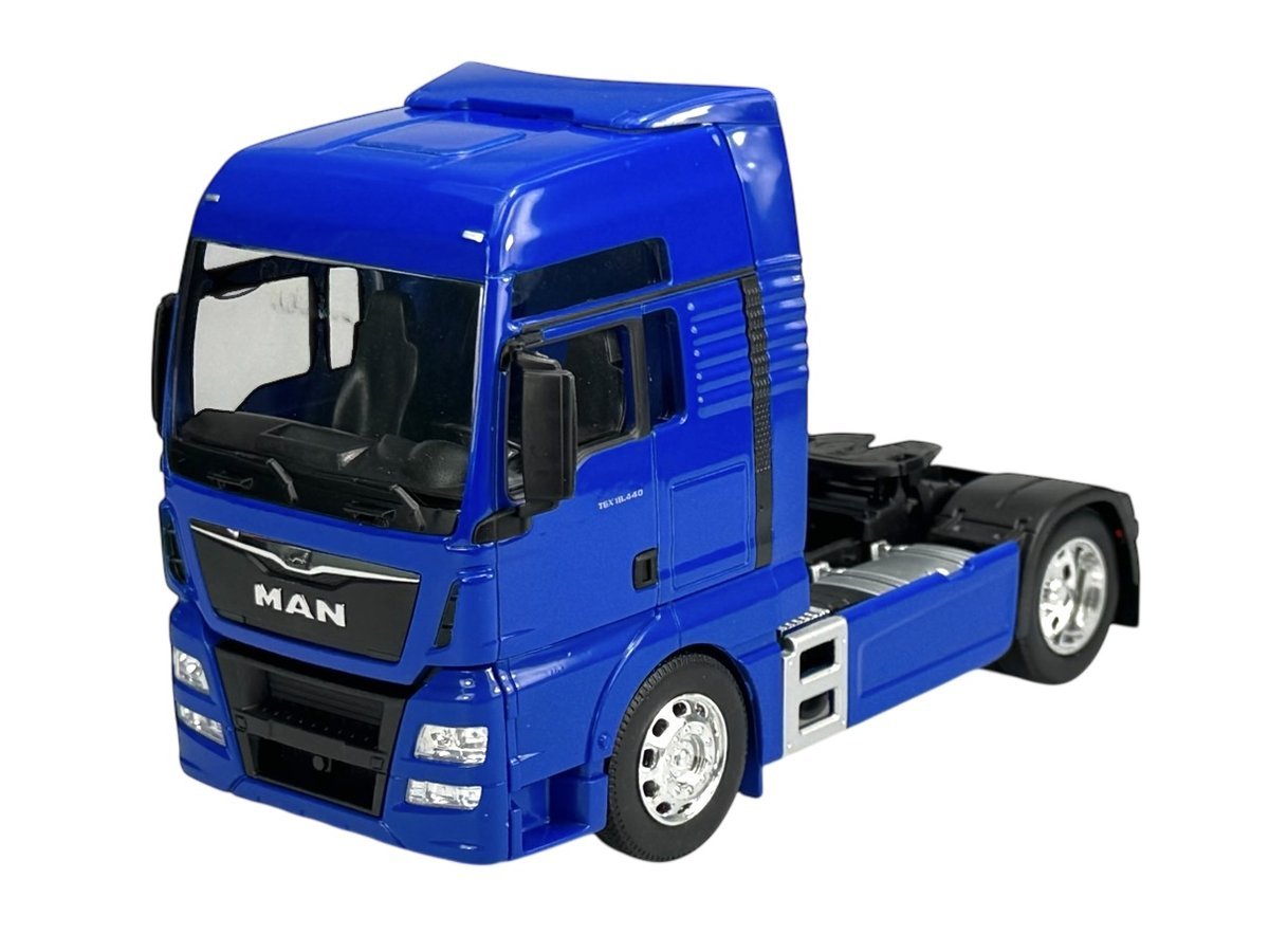 WELLY MAN TGX XXL NIEBIESKI 1:32 32650