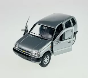 WELLY 2003 CHEVROLET NIVA SREBRNY 1:34 SAMOCHÓD NOWY METALOWY MODEL - Samochody i pojazdy dla dzieci - miniaturka - grafika 1