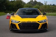 Czasopisma - Jazda Audi R8 V10 ulicami Krakowa - miniaturka - grafika 1