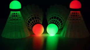 Lotki do badmintona świecące LED AVENTO x4 - Badminton - miniaturka - grafika 3