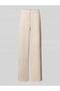 Spodnie materiałowe z zakładkami - Guess - Spodnie sportowe damskie - miniaturka - grafika 1