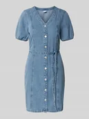 Sukienki - Sukienka jeansowa o kroju regular fit z mieszanki bawełny i wiskozy model ‘JANET’ - miniaturka - grafika 1