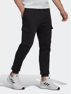 Spodnie sportowe męskie - adidas Spodnie dresowe Essentials Fleece Regular Tapered Cargo Joggers HL2226 Czarny Regular Fit - grafika 1