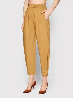 Spodnie damskie - Sisley Spodnie materiałowe 4FETLF00B Brązowy Relaxed Fit - grafika 1