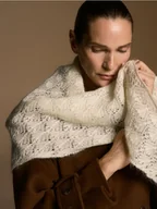 Czapki damskie - Reserved - Chusta z wełną i moherem - biały - miniaturka - grafika 1