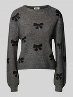 Swetry damskie - Sweter z dzianiny o kroju regular fit ze wzorem na całej powierzchni model ‘BORA’ - miniaturka - grafika 1