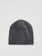 Czapki damskie - Reserved - Bawełniana czapka z naszywką - czarny - miniaturka - grafika 1