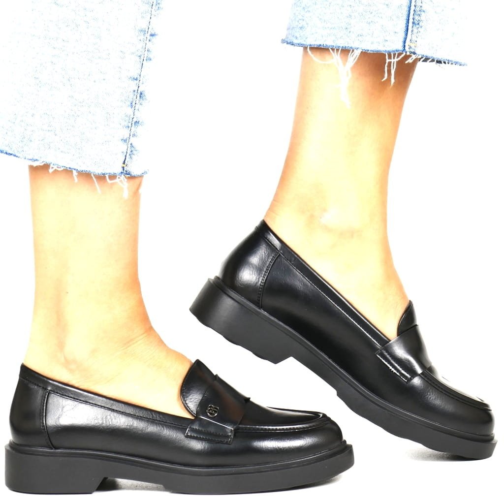 DAMSKIE MOKASYNY PÓŁBUTY NA PŁASKIEJ PODESZWIE POTOCKI 19332 CZARNE